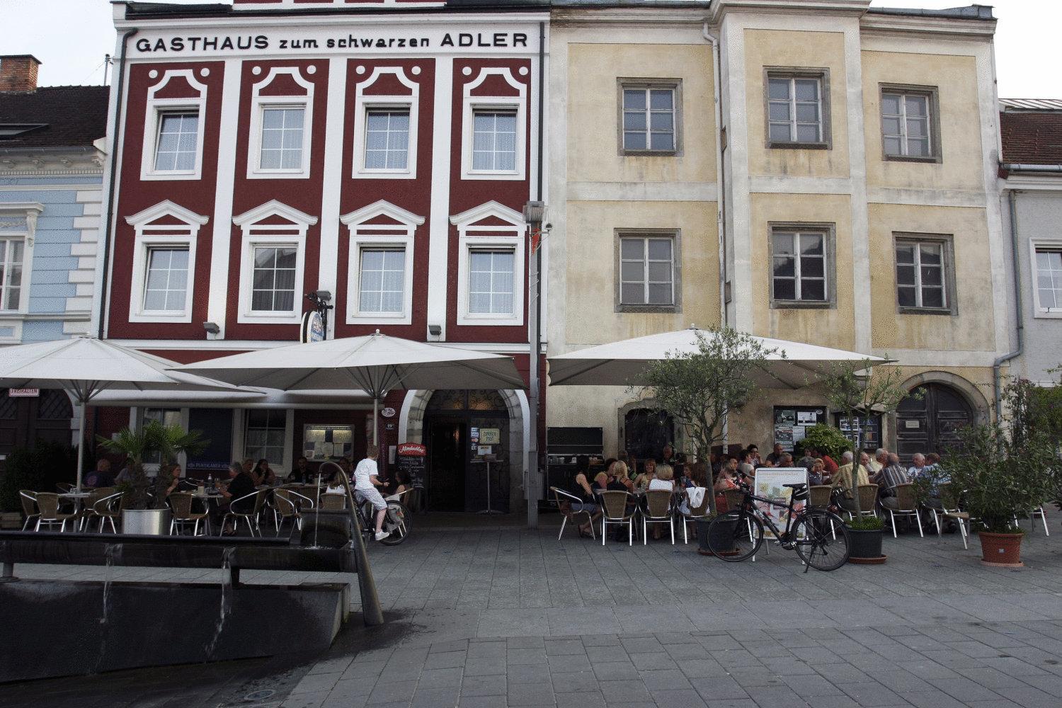 Hotel Vinothek Schwarzer Adler Ottensheim Kültér fotó